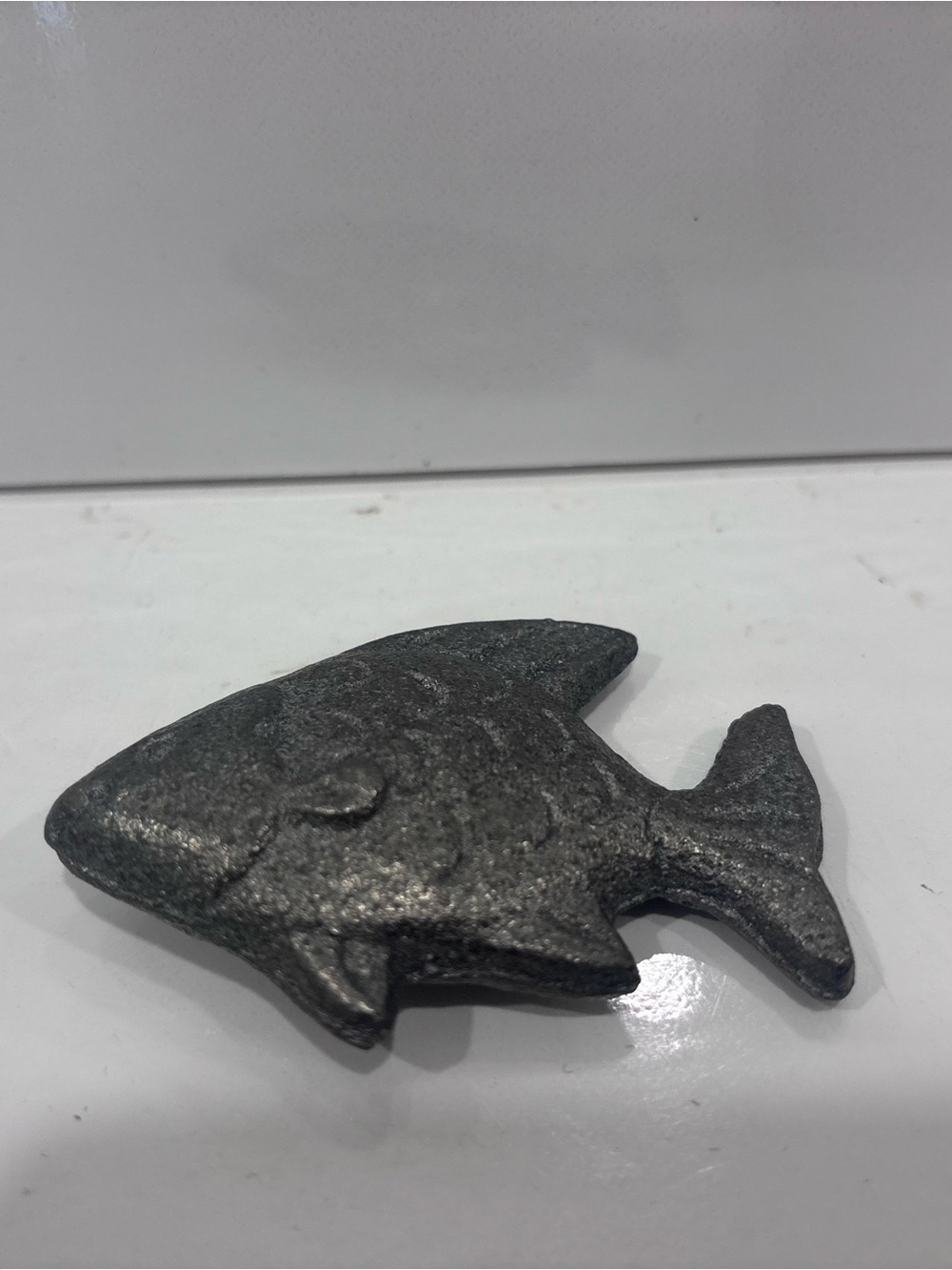 Vintage Cast Iron Fish Paperweight Small Nautical Desk Decor Figurine 2.5” - Picture 2 of 4